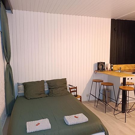Le Bon Sejour, Studio A 2 Pas Du Futuroscope Chasseneuil-du-Poitou Esterno foto